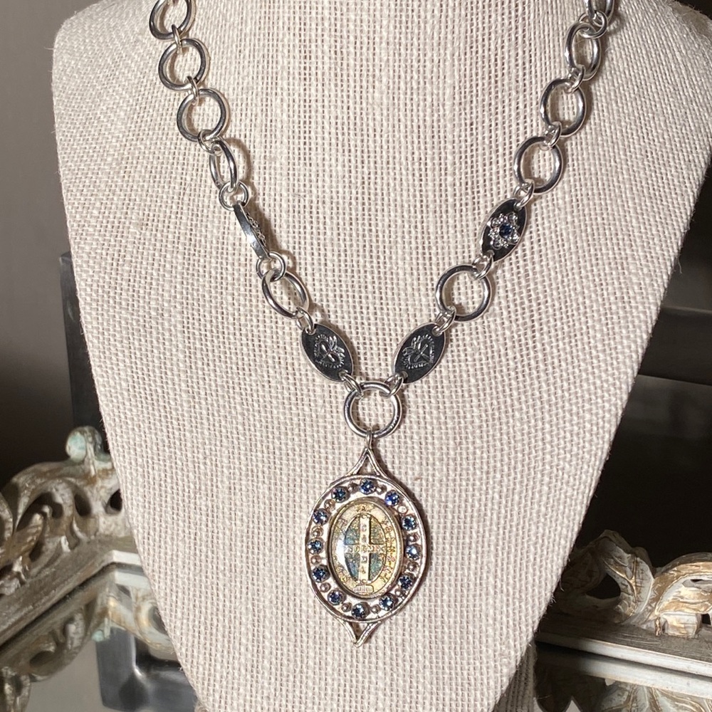 VSA Mono Betty Necklace Silver sapphire crystals